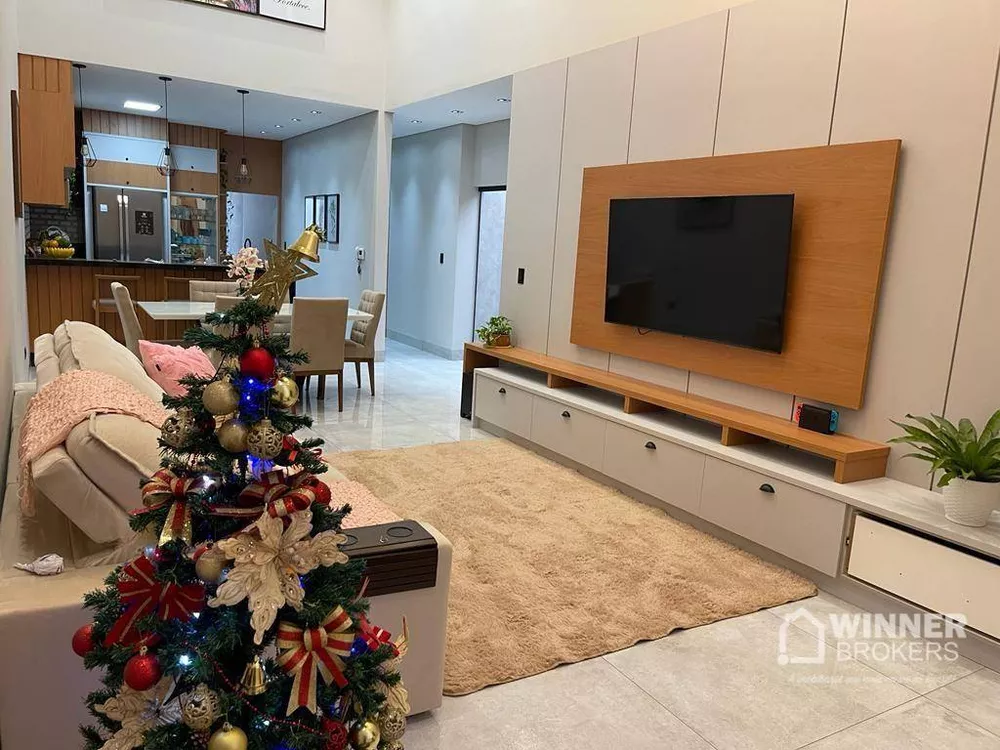 Casa à venda com 3 quartos, 180m² - Foto 1