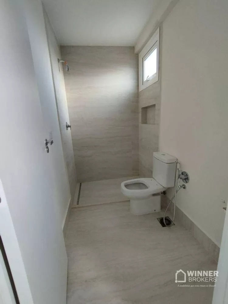 Apartamento à venda com 3 quartos, 221m² - Foto 4