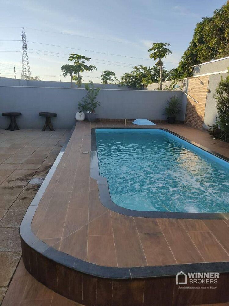 Casa à venda com 3 quartos, 220m² - Foto 7