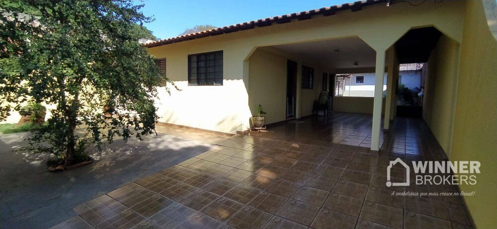 Casa, 3 quartos, 132 m² - Foto 2