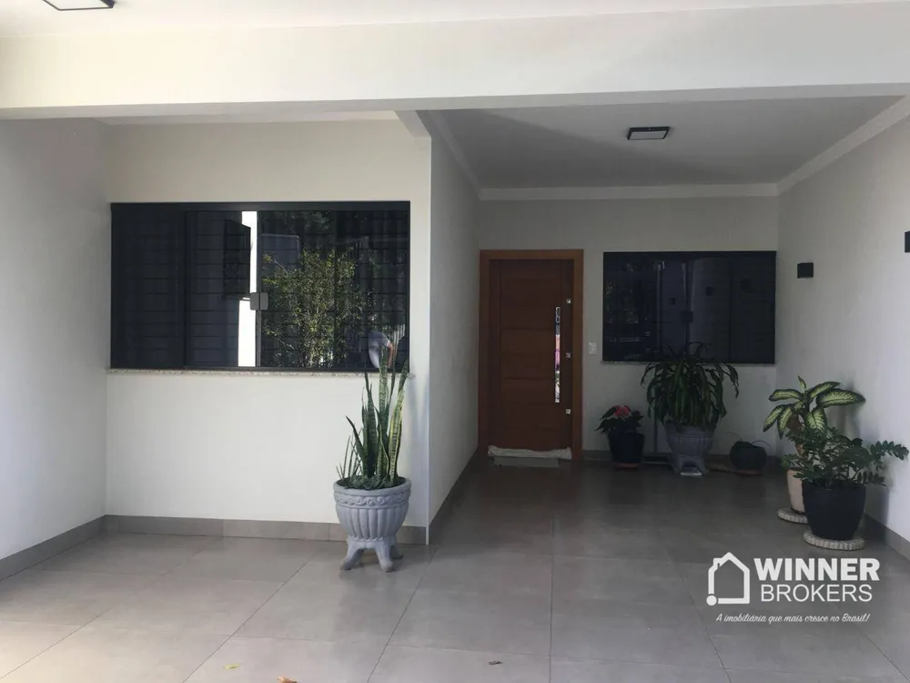 Casa, 3 quartos, 1053 m² - Foto 2