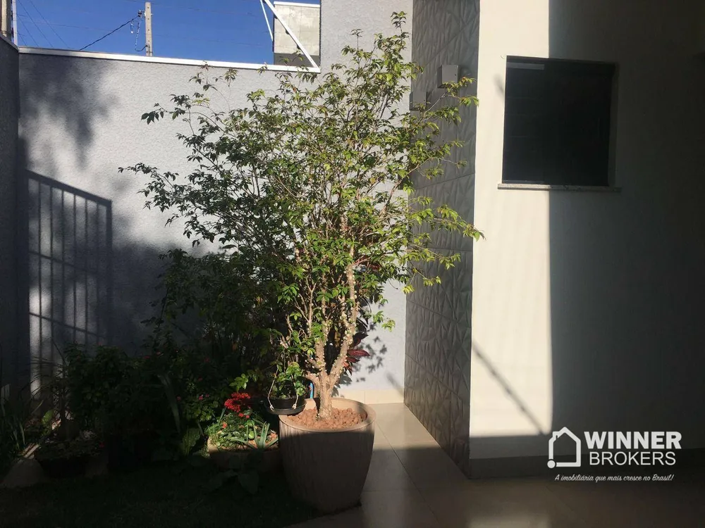 Casa, 3 quartos, 1053 m² - Foto 3