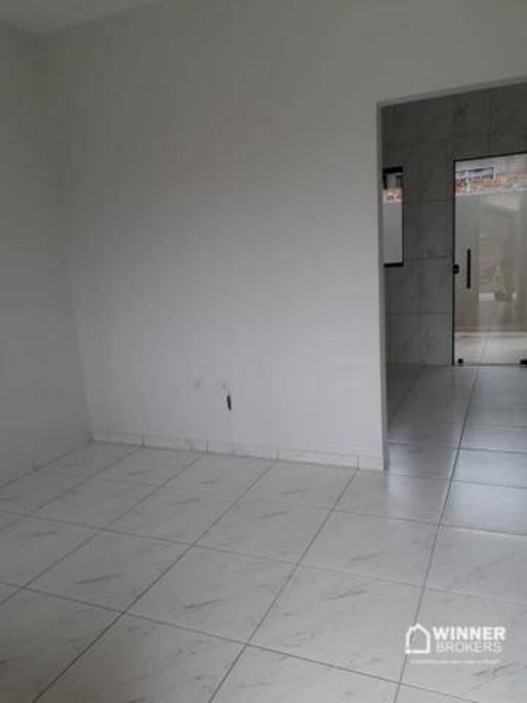 Casa à venda com 2 quartos, 52m² - Foto 4