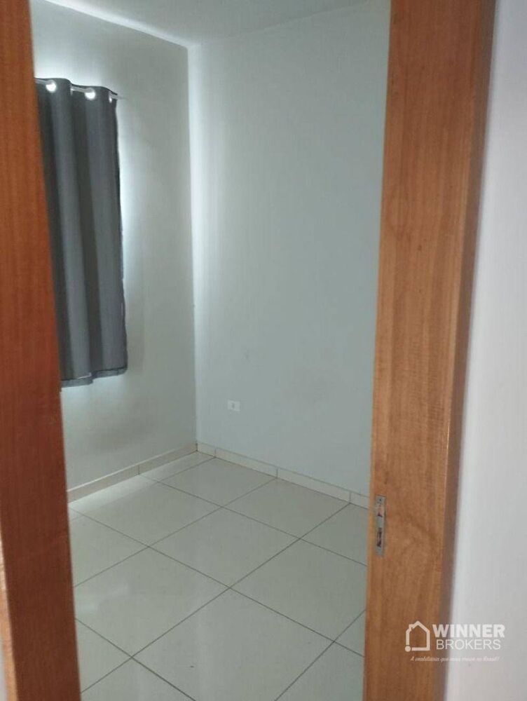 Casa à venda com 2 quartos, 70m² - Foto 3