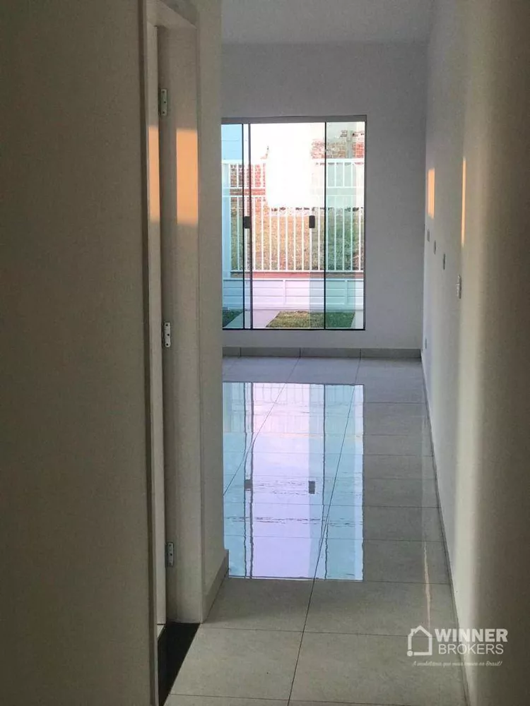 Casa à venda com 2 quartos, 70m² - Foto 6