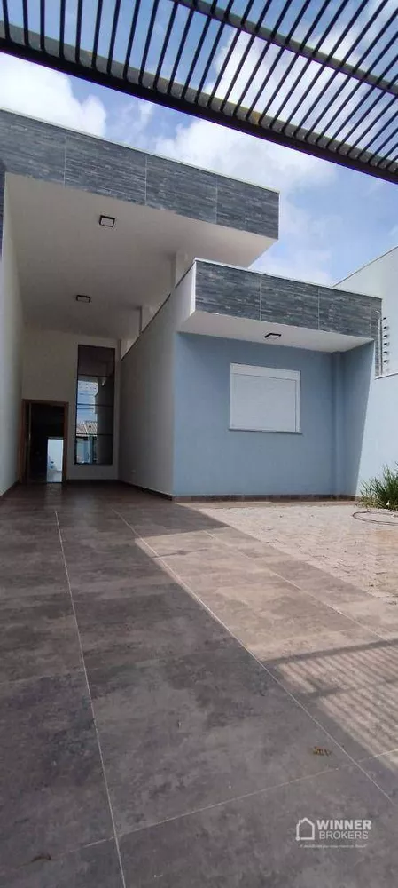 Casa à venda com 2 quartos, 165m² - Foto 2