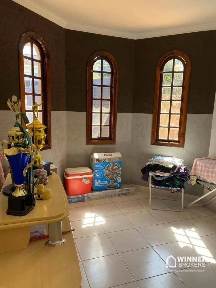 Casa, 4 quartos, 210 m² - Foto 3
