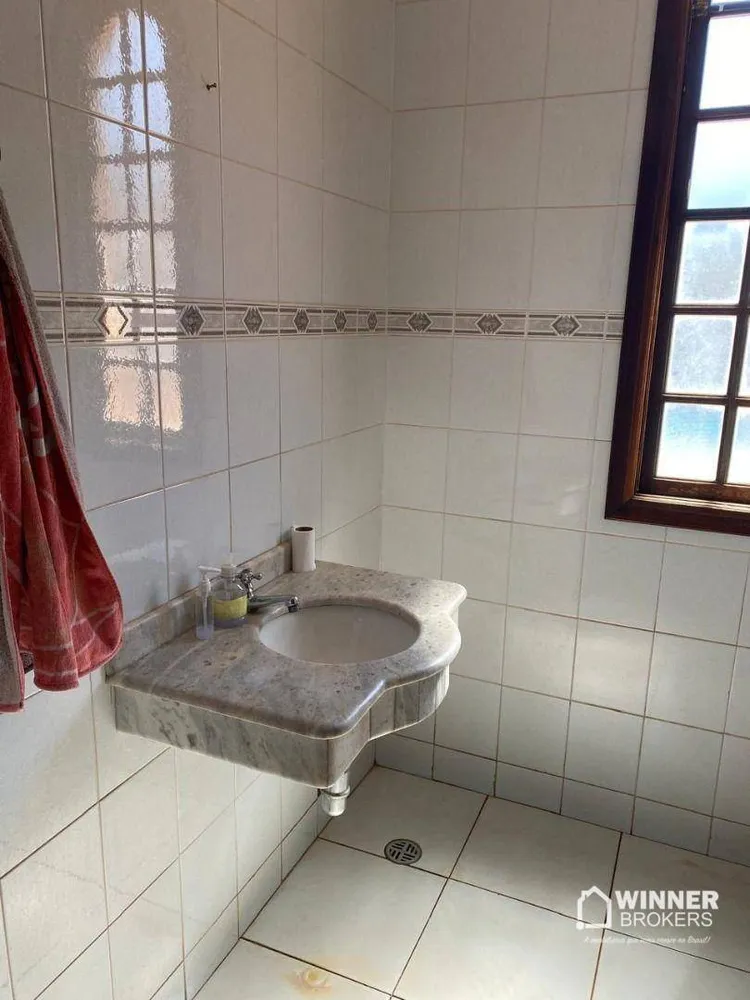 Casa, 4 quartos, 210 m² - Foto 2