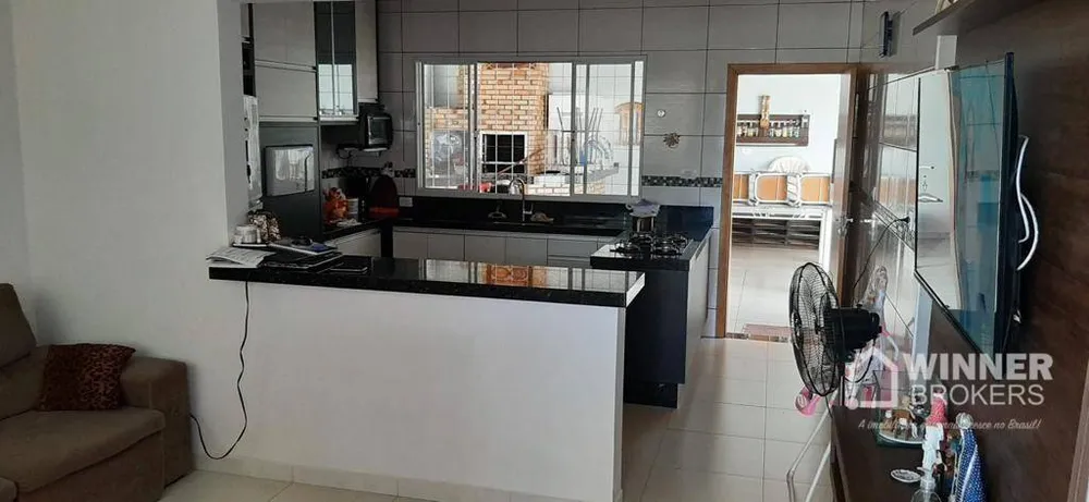 Casa, 3 quartos, 189 m² - Foto 2