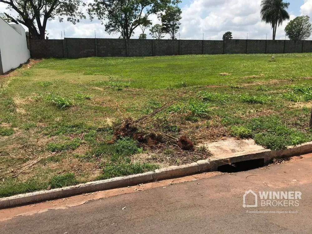 Loteamento e Condomínio, 450 m² - Foto 1