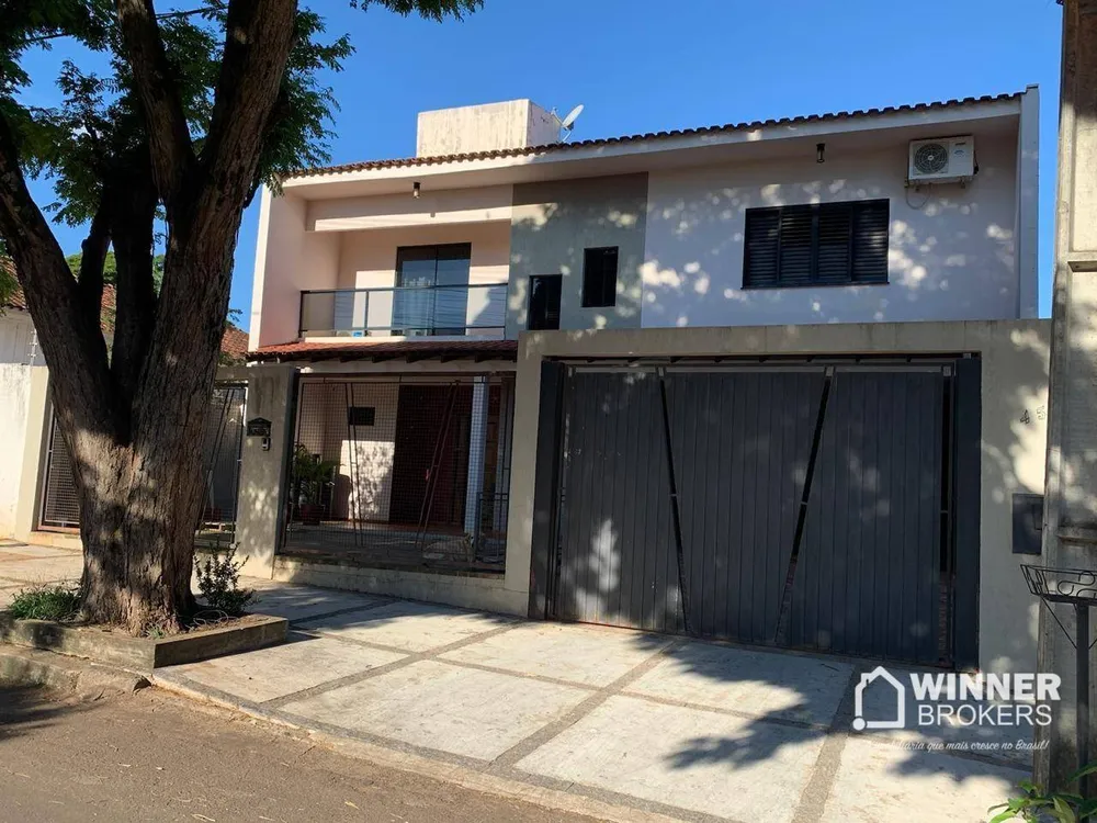 Casa, 4 quartos, 320 m² - Foto 1