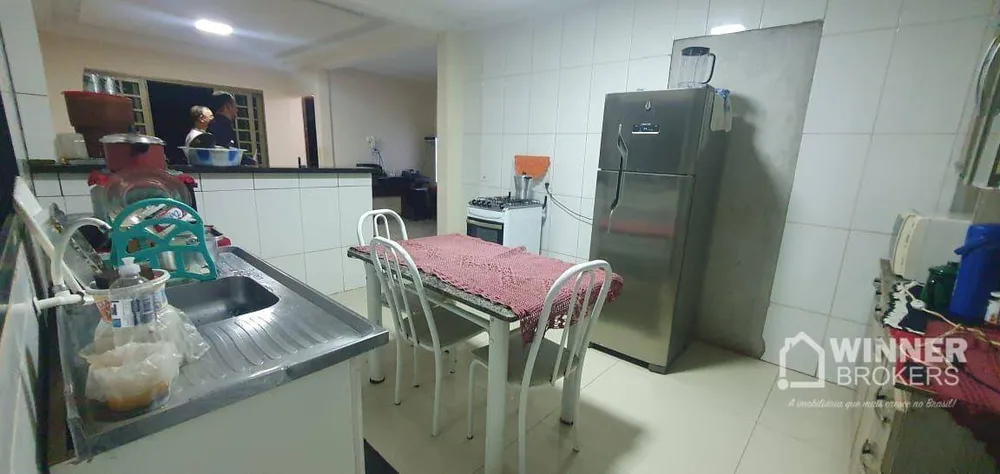 Casa, 3 quartos, 223 m² - Foto 3
