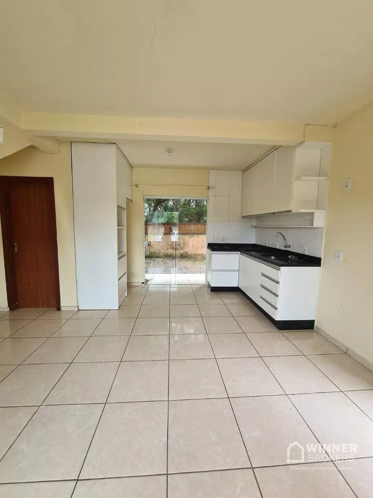 Sobrado à venda com 2 quartos, 70m² - Foto 2