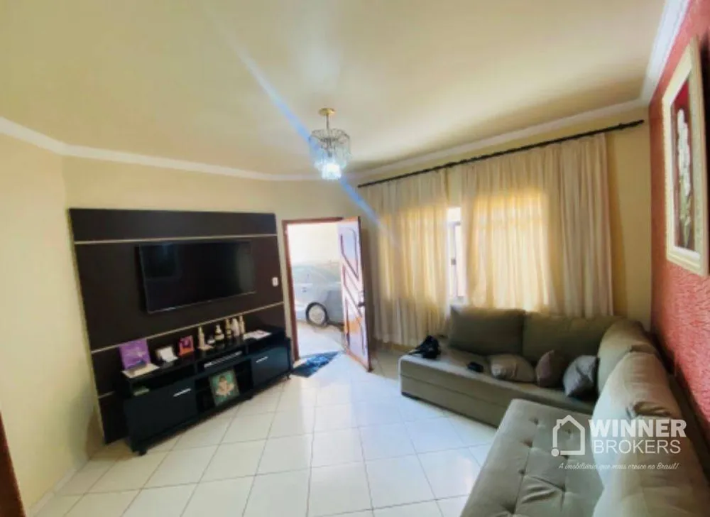 Casa, 3 quartos, 157 m² - Foto 2