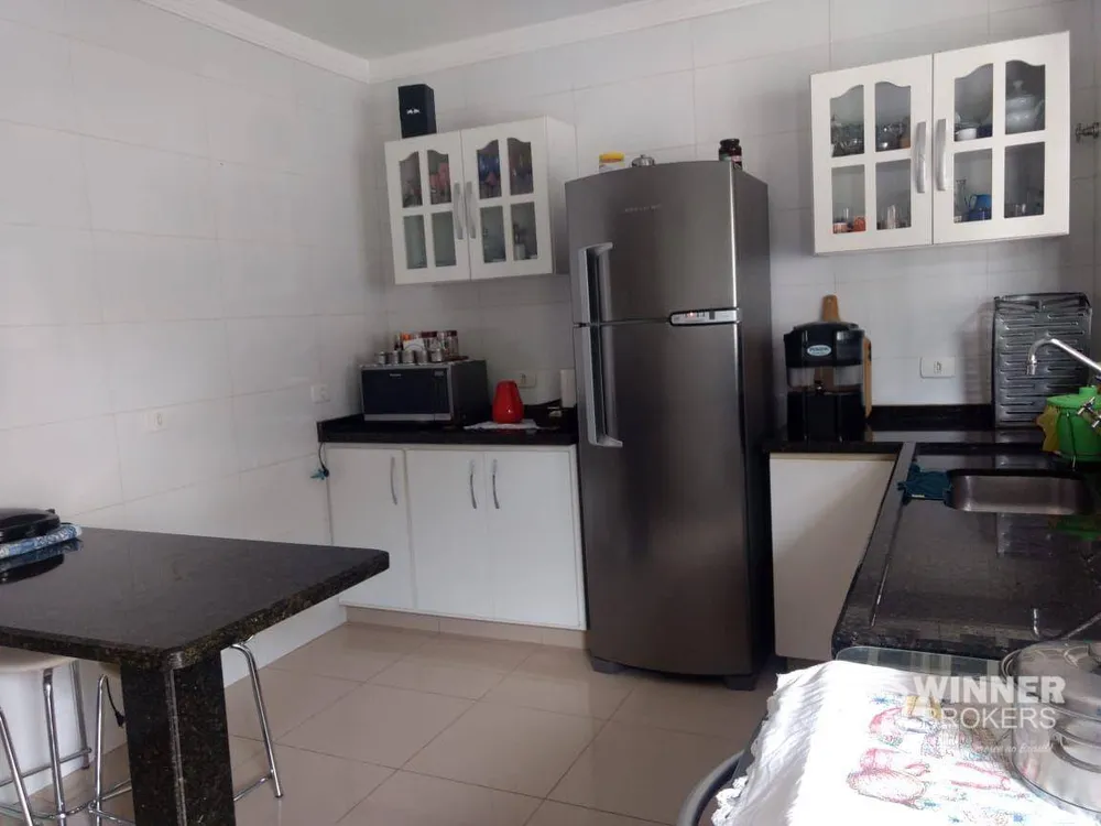 Casa, 5 quartos, 218 m² - Foto 6