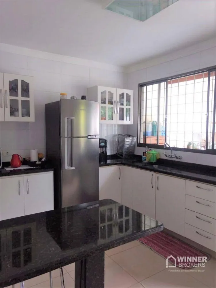 Casa, 5 quartos, 218 m² - Foto 5