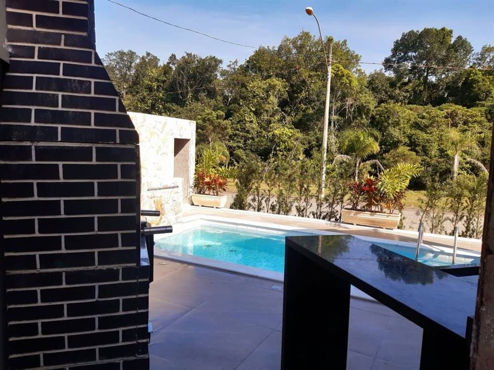 Casa, 3 quartos, 179 m² - Foto 1