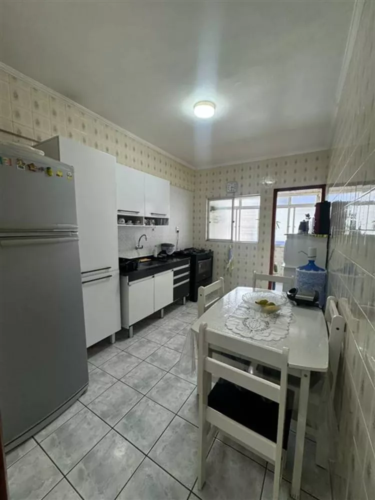 Apartamento à venda com 2 quartos, 78m² - Foto 4