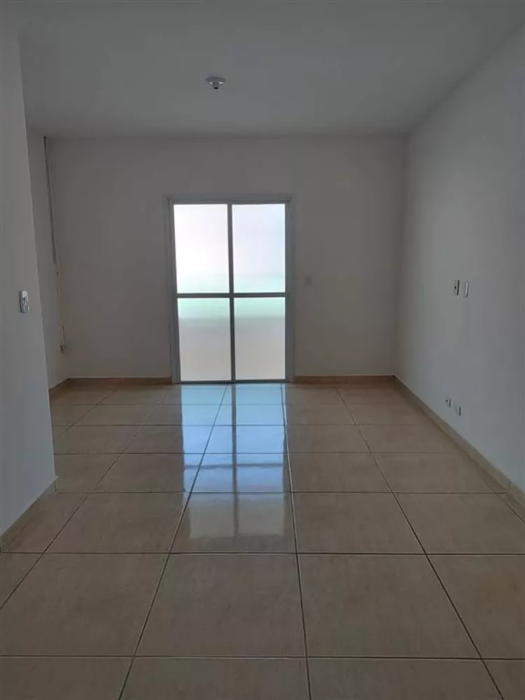 Casa à venda com 2 quartos, 75m² - Foto 11