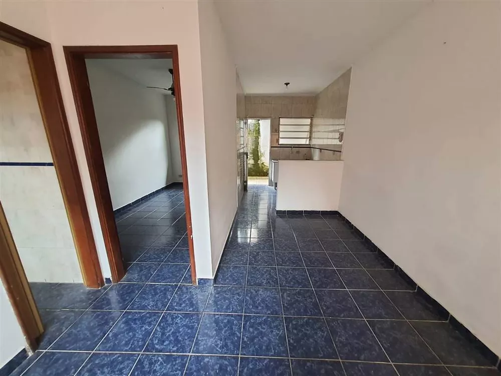 Casa à venda com 1 quarto, 33m² - Foto 3