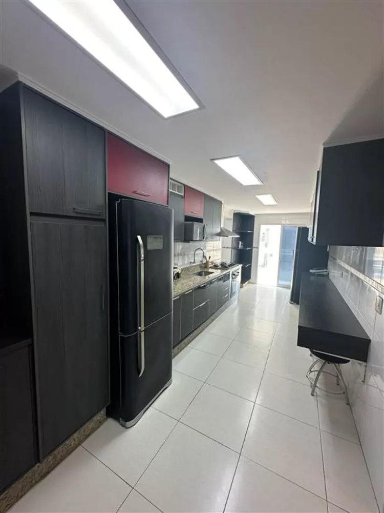 Apartamento à venda com 3 quartos, 197m² - Foto 8