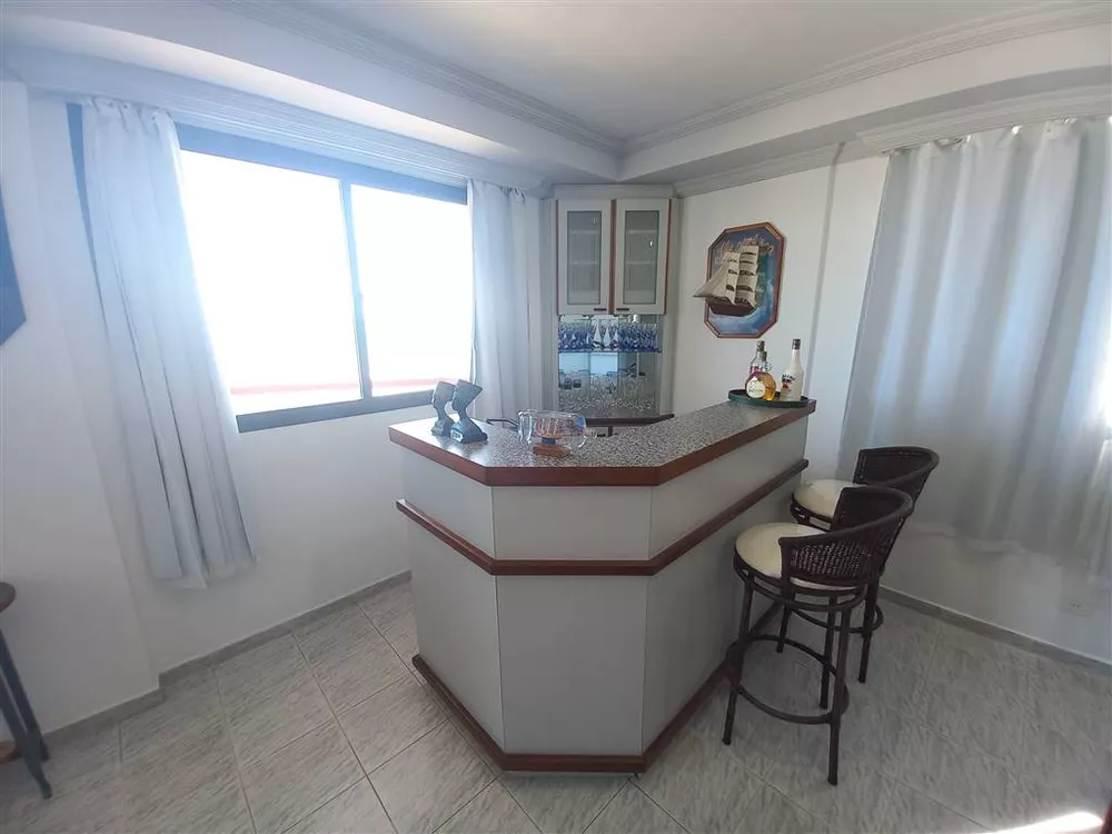 Apartamento à venda com 3 quartos, 165m² - Foto 6