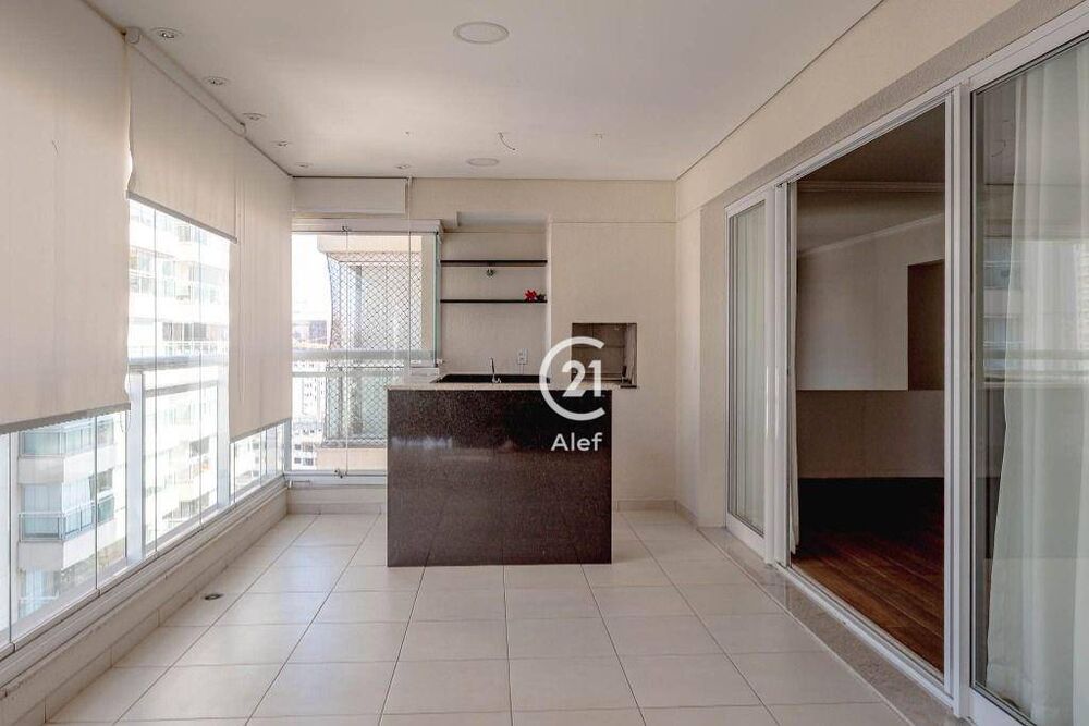 Apartamento, 3 quartos, 145 m² - Foto 2