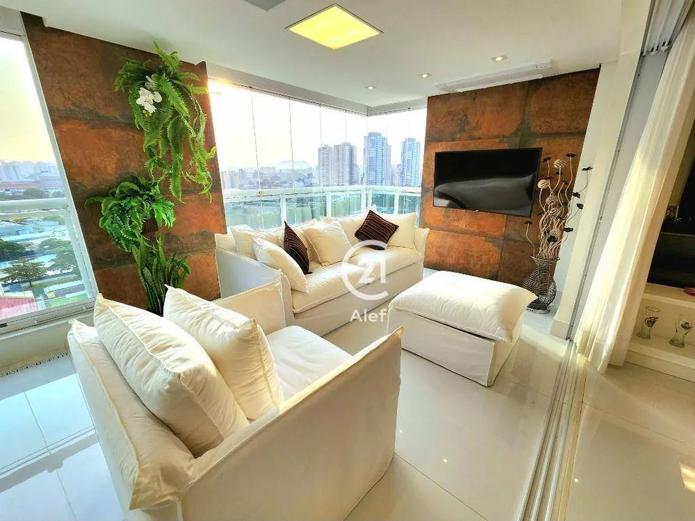 Apartamento, 3 quartos, 241 m² - Foto 1