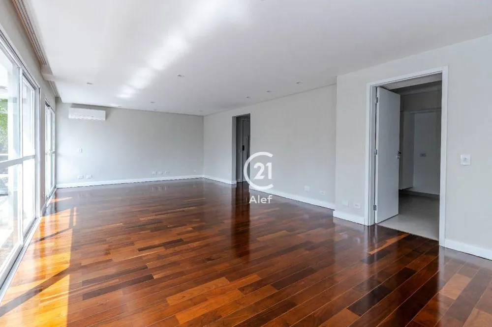 Apartamento, 3 quartos, 158 m² - Foto 1
