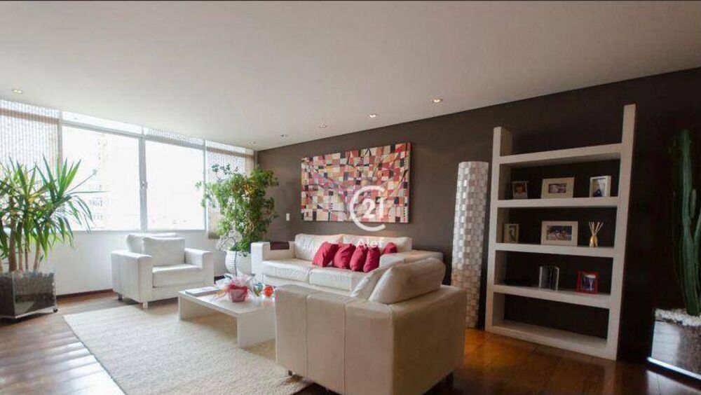 Apartamento, 3 quartos, 200 m² - Foto 1