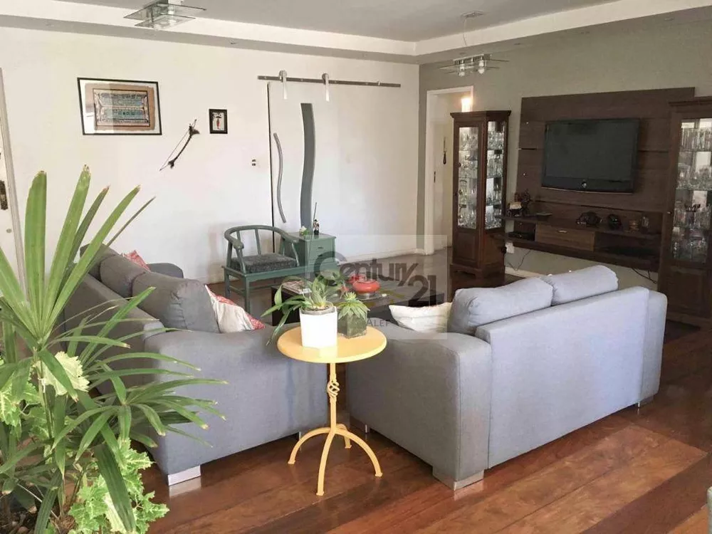 Apartamento, 3 quartos, 165 m² - Foto 1