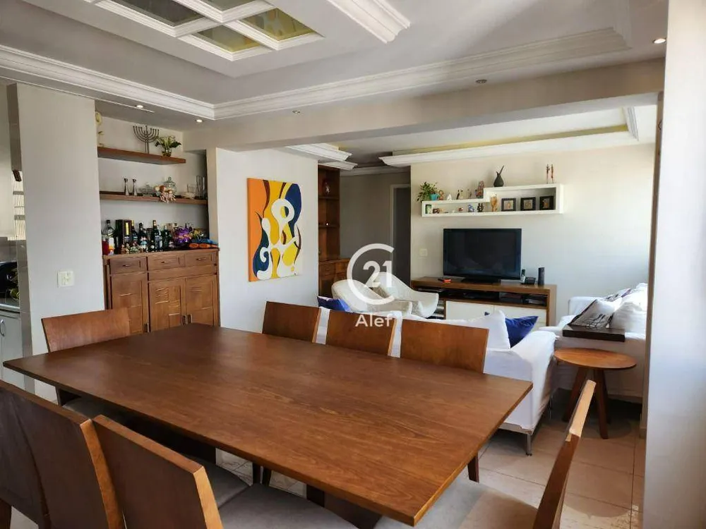 Apartamento, 3 quartos, 131 m² - Foto 1