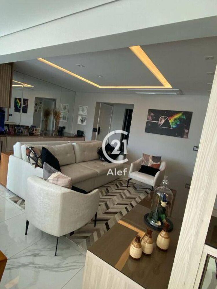 Apartamento, 3 quartos, 144 m² - Foto 1
