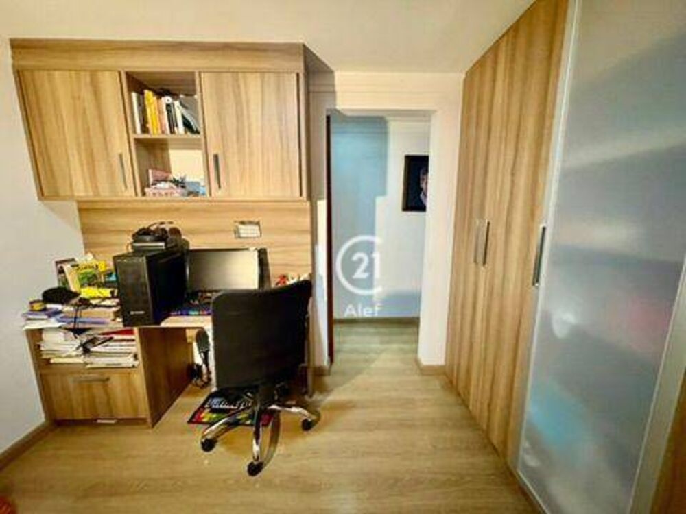 Apartamento à venda com 4 quartos, 180m² - Foto 13
