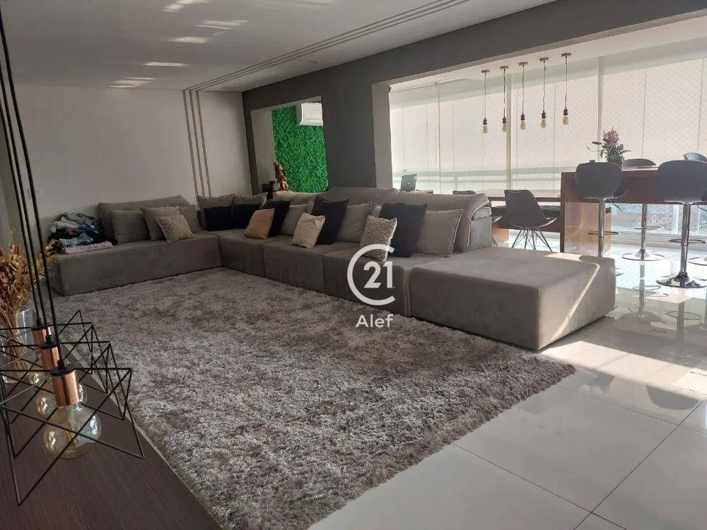 Apartamento, 3 quartos, 157 m² - Foto 1