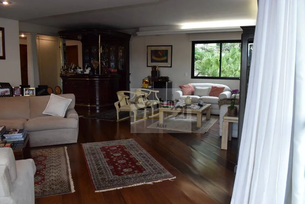 Apartamento, 3 quartos, 220 m² - Foto 3