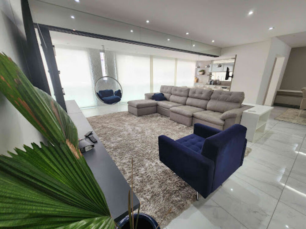 Apartamento à venda com 4 quartos, 241m² - Foto 4