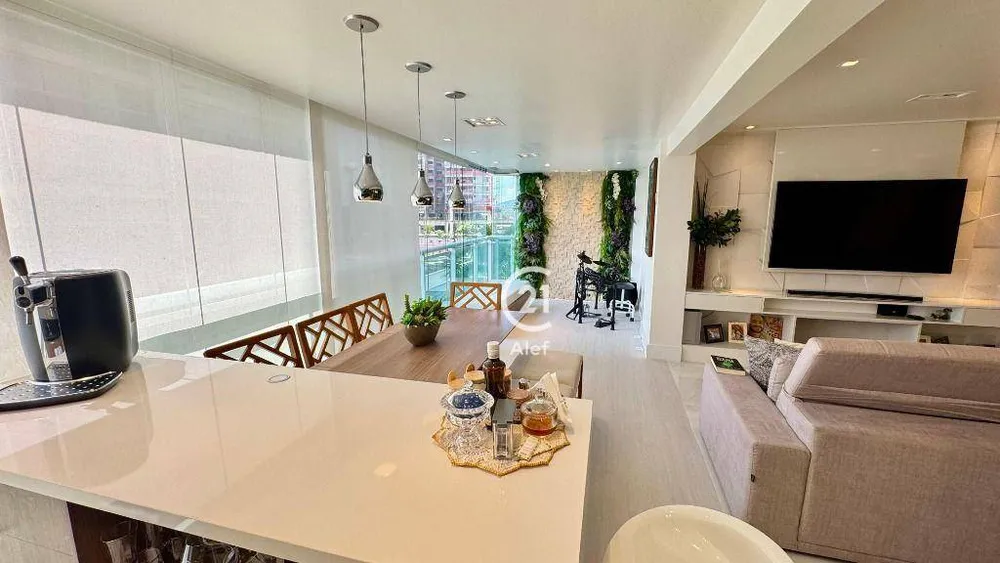 Apartamento, 3 quartos, 157 m² - Foto 2
