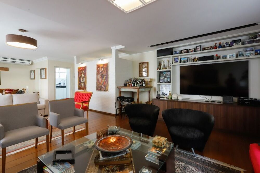Apartamento, 3 quartos, 197 m² - Foto 1