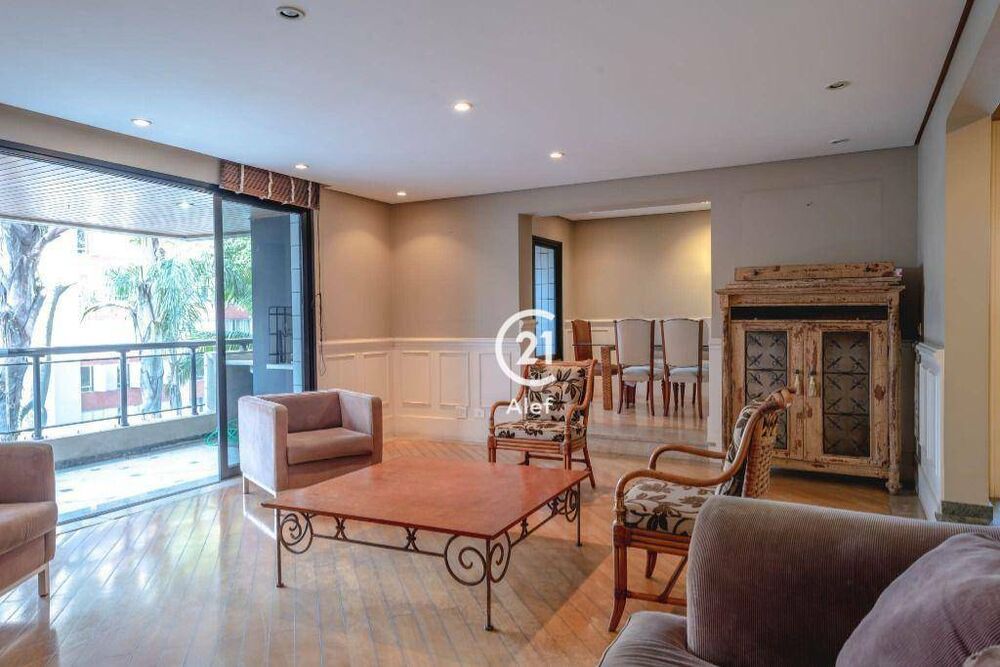 Apartamento, 3 quartos, 245 m² - Foto 2
