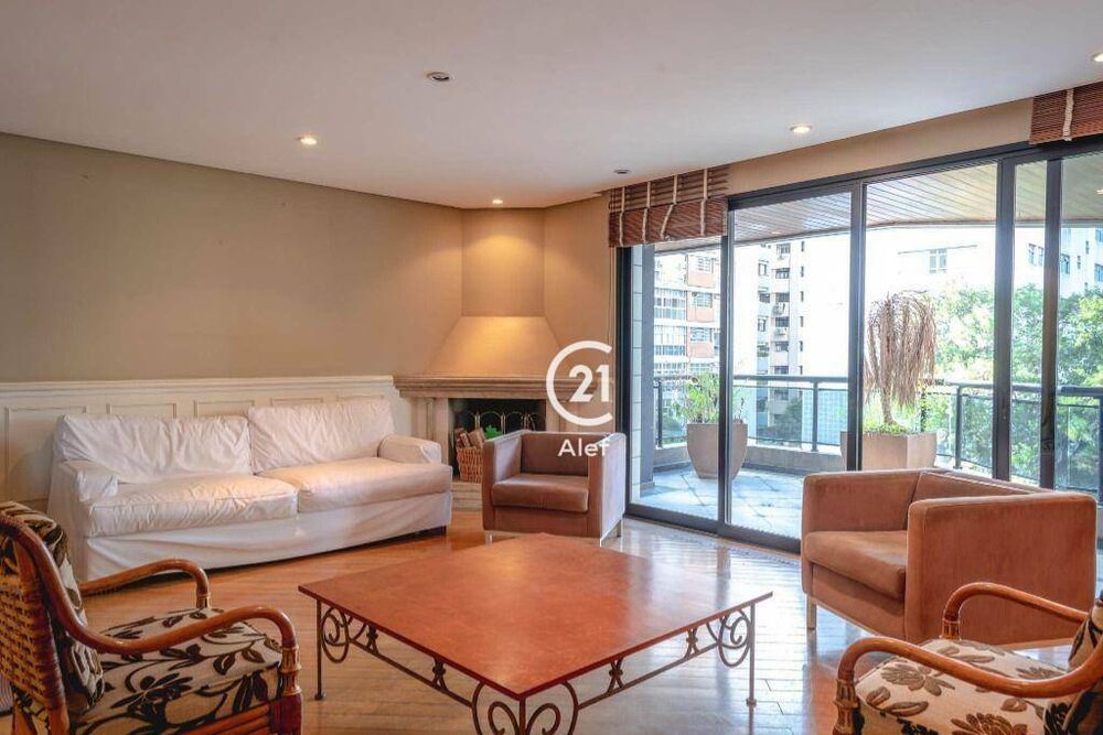 Apartamento, 3 quartos, 245 m² - Foto 1