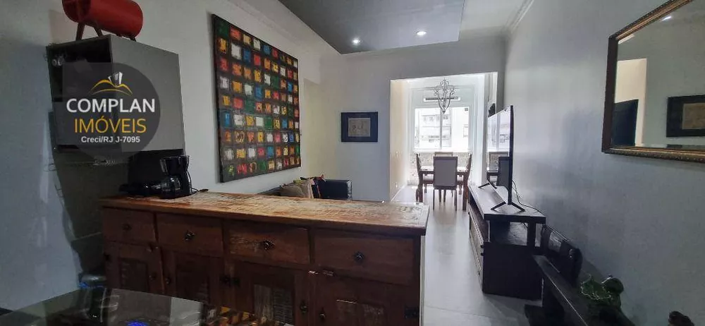 Apartamento à venda com 3 quartos, 120m² - Foto 1