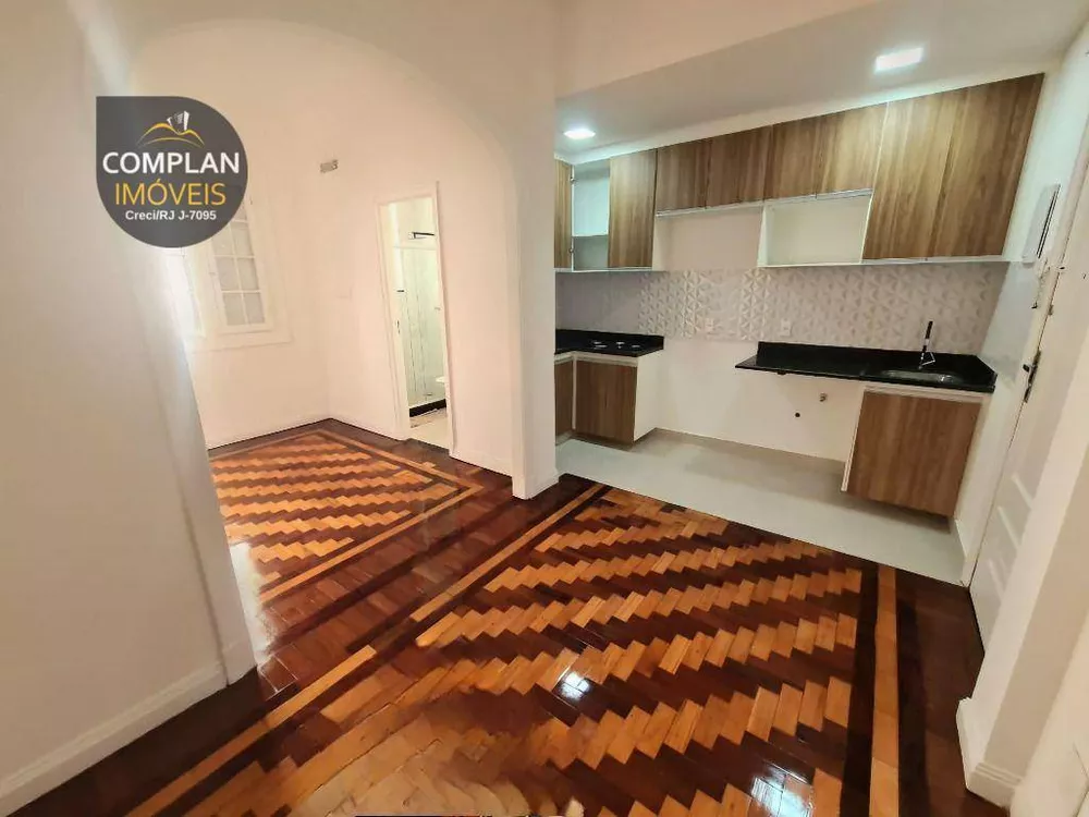 Apartamento à venda com 1 quarto, 27m² - Foto 1