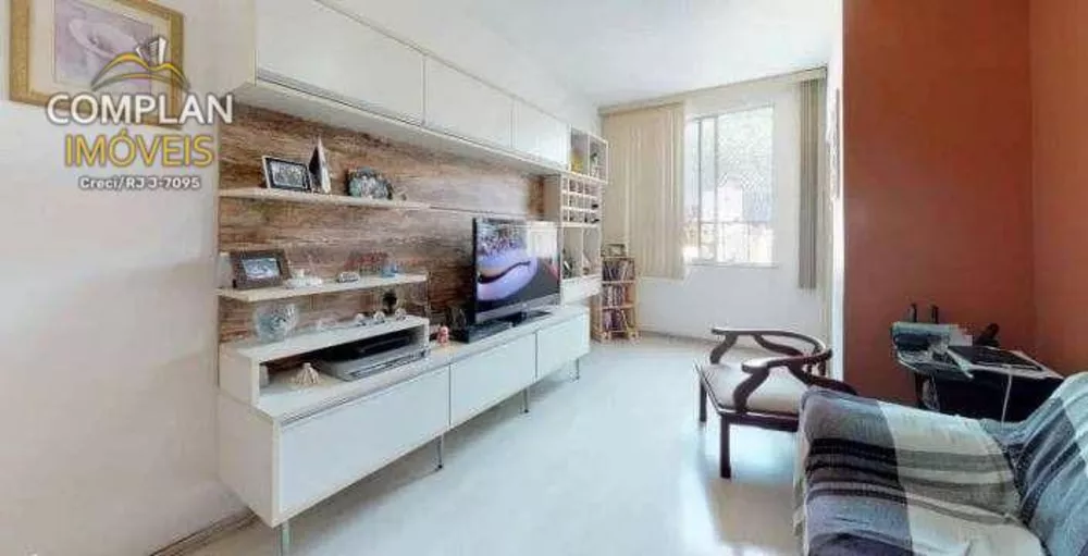 Apartamento à venda com 3 quartos, 110m² - Foto 1