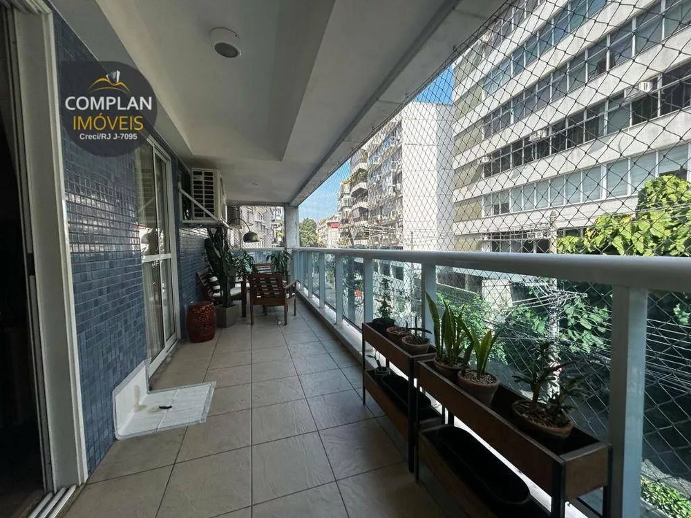 Cobertura, 3 quartos, 176 m² - Foto 2