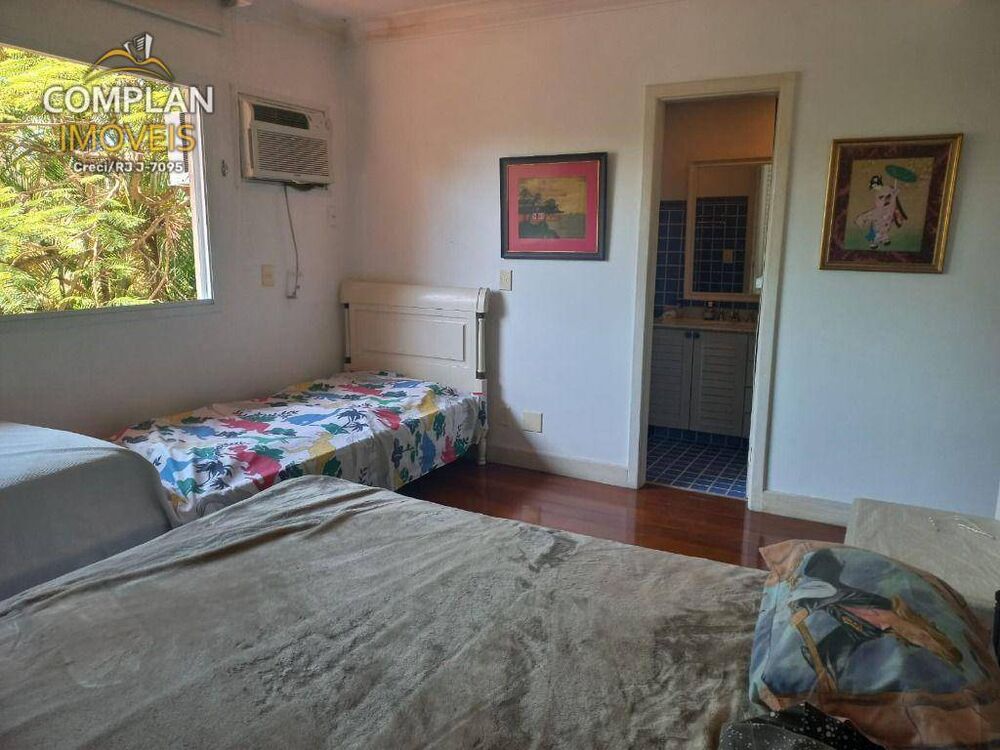 Casa à venda com 4 quartos, 1000m² - Foto 16