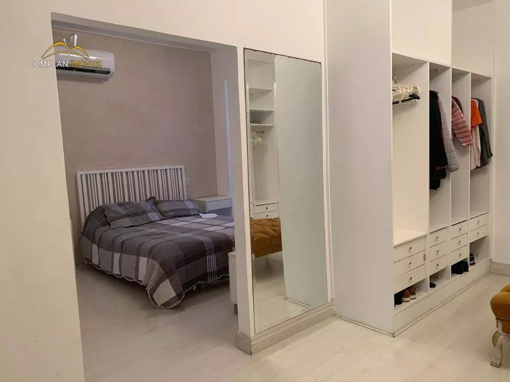 Apartamento à venda com 3 quartos, 180m² - Foto 2