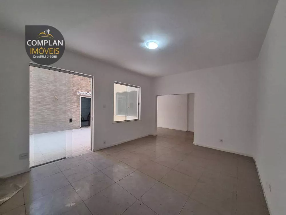 Apartamento à venda com 3 quartos, 130m² - Foto 3