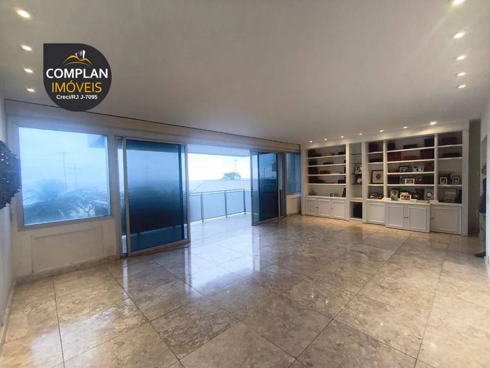 Apartamento, 3 quartos, 238 m² - Foto 1
