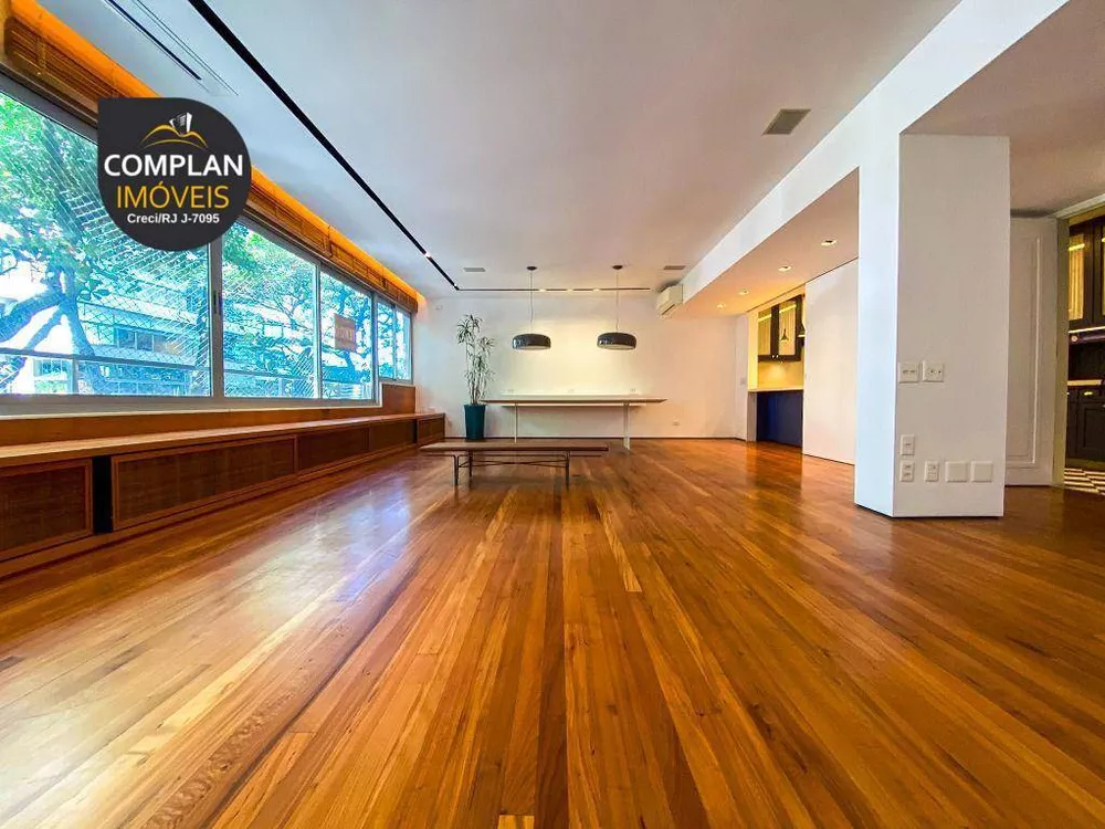 Apartamento, 3 quartos, 239 m² - Foto 1